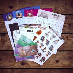 Knihomolka s tužkou v ruce | Balíček z mystery boxu pro knihomolky