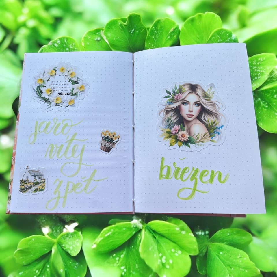 Měsíční kit Březnový narcisový sen a maxi kusovka Jarní bohyně v akci 