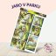 🌸 Arch samolepek s kouzelnou jarní krajinou – rozkvetlé stromy, lavičky v parku a svěží zelené trávníky!