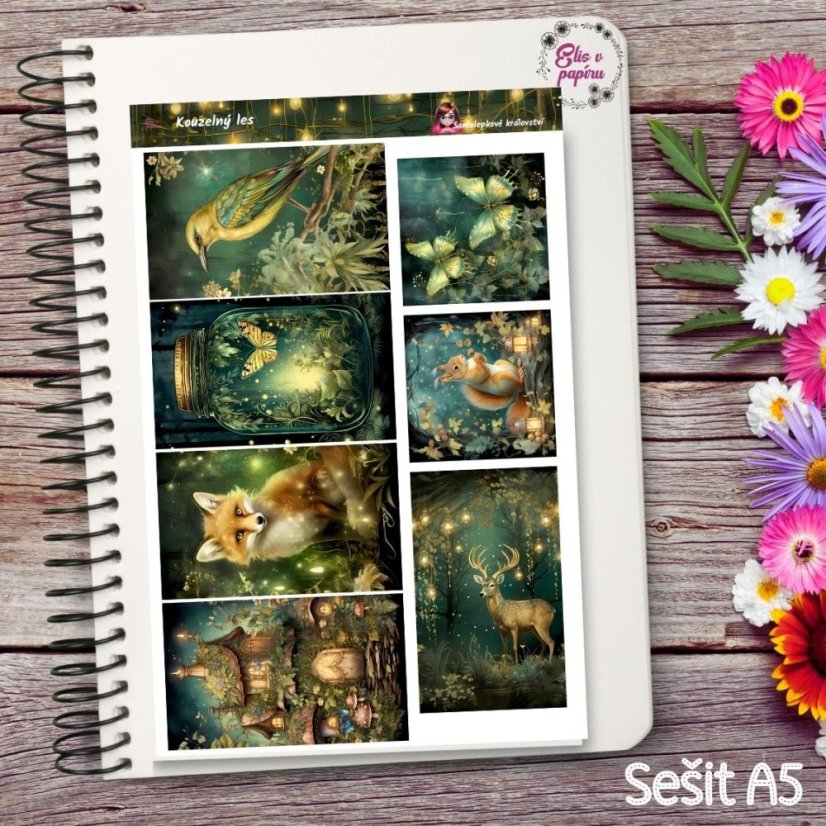 Samolepky s motivy kouzelného lesa – zářící světlušky, lišky, motýli, srnci a magická lesní světla, která navozují atmosféru tajemného lesa.