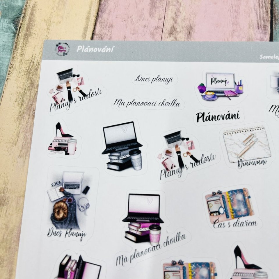 Nové matné samolepky