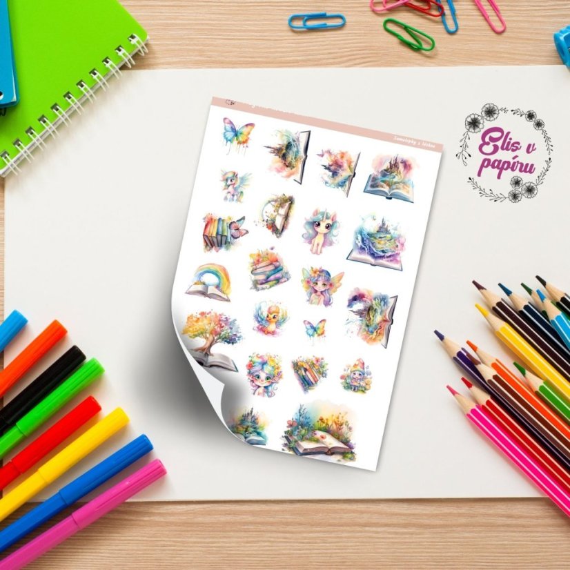 Kouzelné samolepky plné knih, fantazie a pohádkových postav. Ideální pro diář, bujo nebo scrapbook. Přidej do svého plánování kousek kouzla.