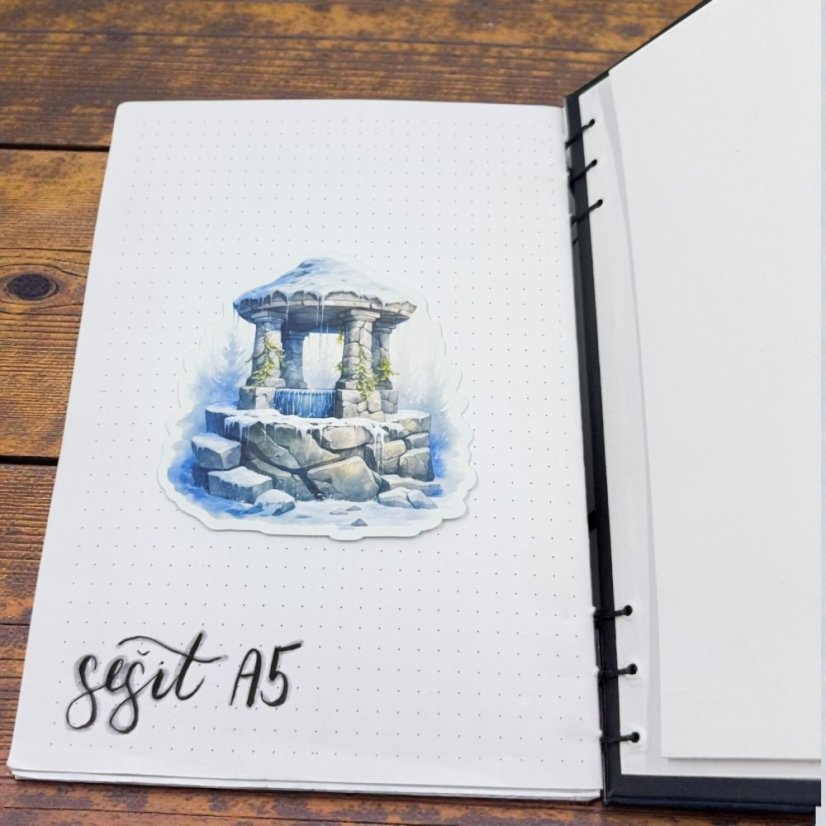 Zasněžená studna | Samolepka do diáře