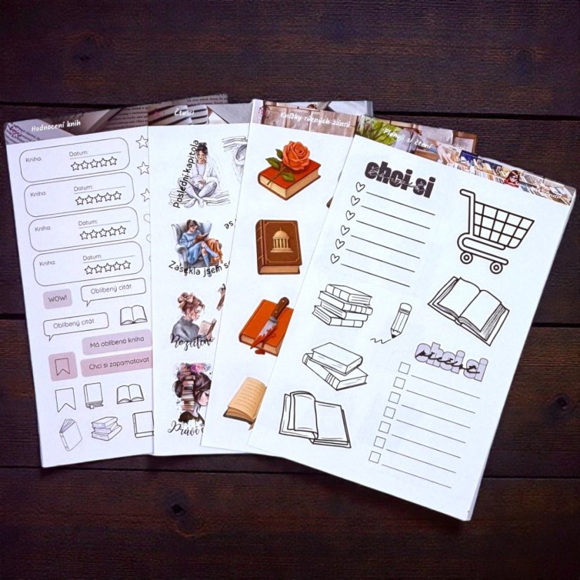Knihomolka s tužkou v ruce | Balíček z mystery boxu pro knihomolky