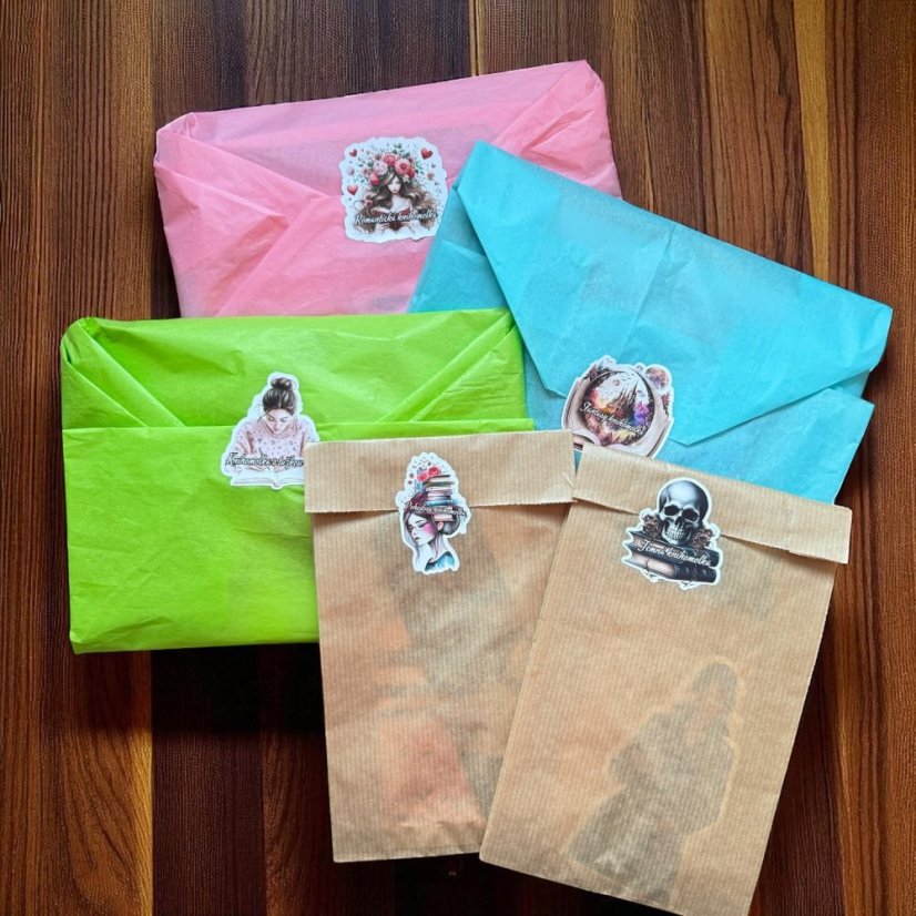 Mystery box pro knihomolky | Boxík pro každou knihomolku